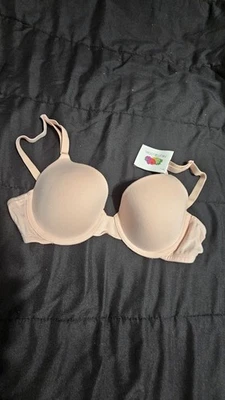 Fruit of the Loom Women's Bra Pushup Underwire Color Pink Size 34B.       014 - Image 1 of 4