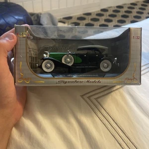 Signature Models 1934 Duesenberg 1/32 Scale Green /Black Item #32110 New In Box - Picture 1 of 5