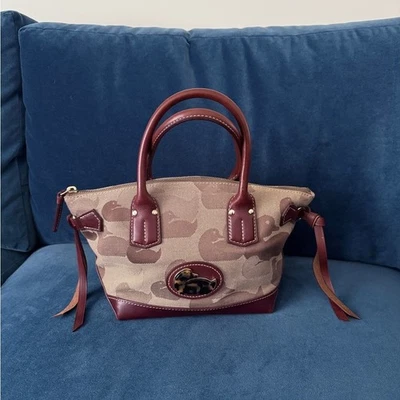 Bolsa Feminina Dooney & Bourke Extra Pequena Champosa - Imagem 1 de 4