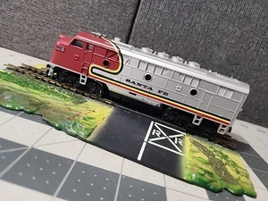 HO Model Power 6730 Santa Fe F3 Diesel Locomotive Powered NO # Call READ - Picture 1 of 10
