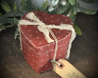 Grubby Primitive Distressed Heart Pantry Box Americana Love Valentine's Day Red - Image 1 of 4