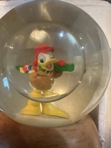 Globo de Nieve Pato Donald Disney Coleccionistas Nueva Inglaterra De Colección - Imagen 1 de 3