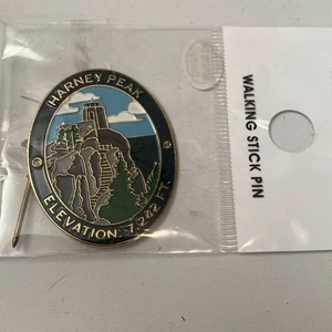 Broche bâton de marche émaillé souvenir Harney Peak Dakota du Sud randonnée camping SD - Photo 1/5