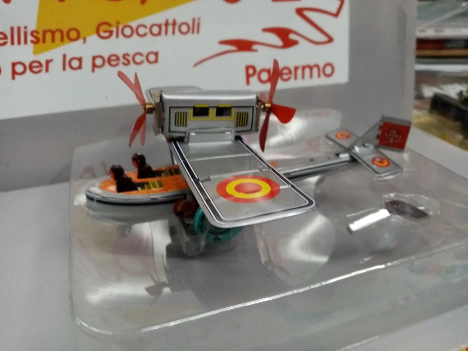 GIOCATTOLO LATTA IDROVOLANTE  SERIE EDICOLA - Immagine 1 di 1