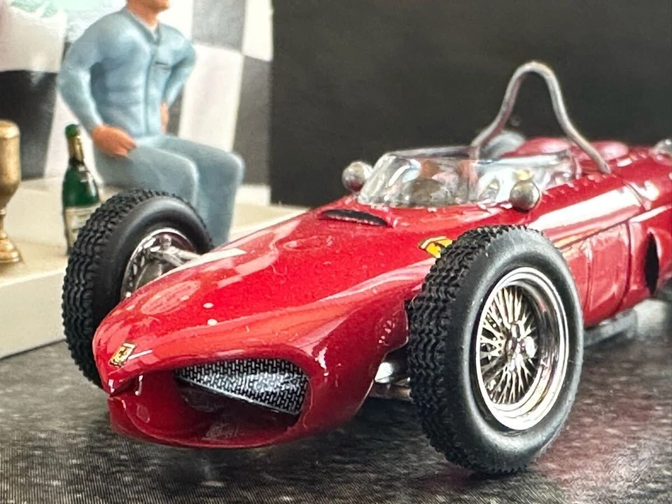 Modellino auto Vitesse 1/43 Ferrari 156 1961 P. Hill campione del mondo - Immagine 1 di 4