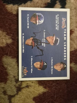 Fleer Tradition Braves Team Leaders #421 2001 firmado por Hof Greg Maddux 300 victorias Foto 1 de 2