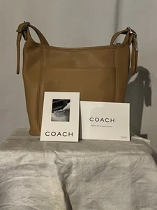 Coach Vintage Medium Slim Duffle NWT - Picture 1 of 4