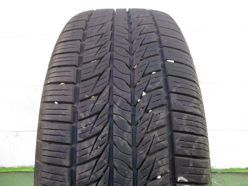 Neumático General P215/55R17 Altimax RT43 94 T usado 8/32nds Foto 1 de 4