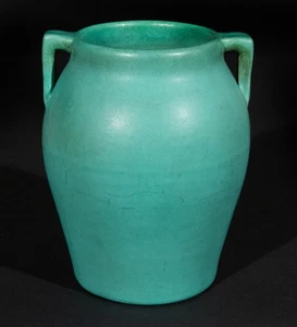 Pfaltzgraff Art Pottery Vase #113 Matte Green Arts & Crafts Deco Style Handles - Picture 1 of 8