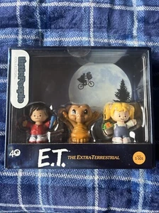 E.T Fisher Price Little People Collector Item - Picture 1 of 3