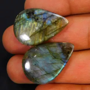 39,50 quilates. Par de piedras preciosas de cabujón de pera a juego de labradorita natural SPECTROLITA - Imagen 1 de 3