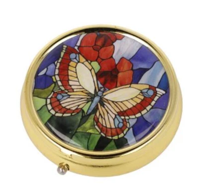 Artis Orbis  Pillbox Louis Tiffany      Butterflies - Image 1 of 4