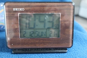 Seiko LCD Alarm Clock QHL068B lock with rectangular dark wood effect - Picture 1 of 7