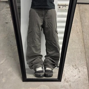 Vintage Y2K/2000s Grey Earth Tone Streetwear Skater Cargo Pants! 34x32 - Picture 1 of 7