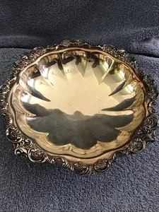Vtg Wallace Silver Plate  Bowl Baroque  8.5” Centerpiece Serving Pedestal Nice - Picture 1 of 10
