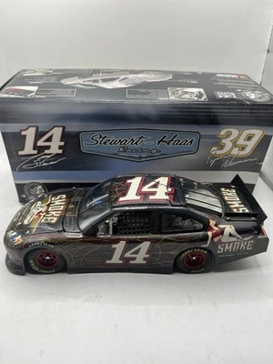 Tony Stewart #14 Smoke Mesma 2011 1/24 NASCAR diecast Foto 1 de 4