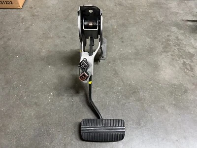 Infiniti G35 2003 2004 2005 sedán pedal de freno automático OEM 8279 Foto 1 de 4
