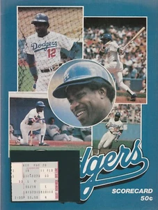 L.A. DODGERS 1981 SCORECARD - CUBIERTA DE PANADERO POLVORIENTA - MÁS TALÓN DE BOLETO - CONTRA LOS PHILLIES - Imagen 1 de 1