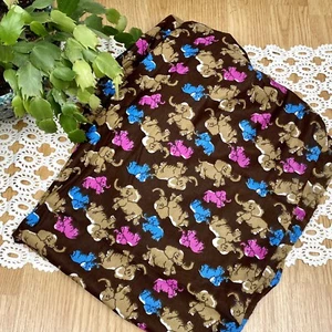 Vintage Neuheit Nylon Polyester Stoff Meterware Elefanten 2 Yards - Bild 1 von 2