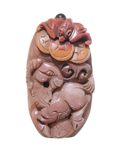 Chinese Triple-Layer Chalcedony Agate Snuff Bottle with High Relief Deer & Bat - Picture 1 of 5