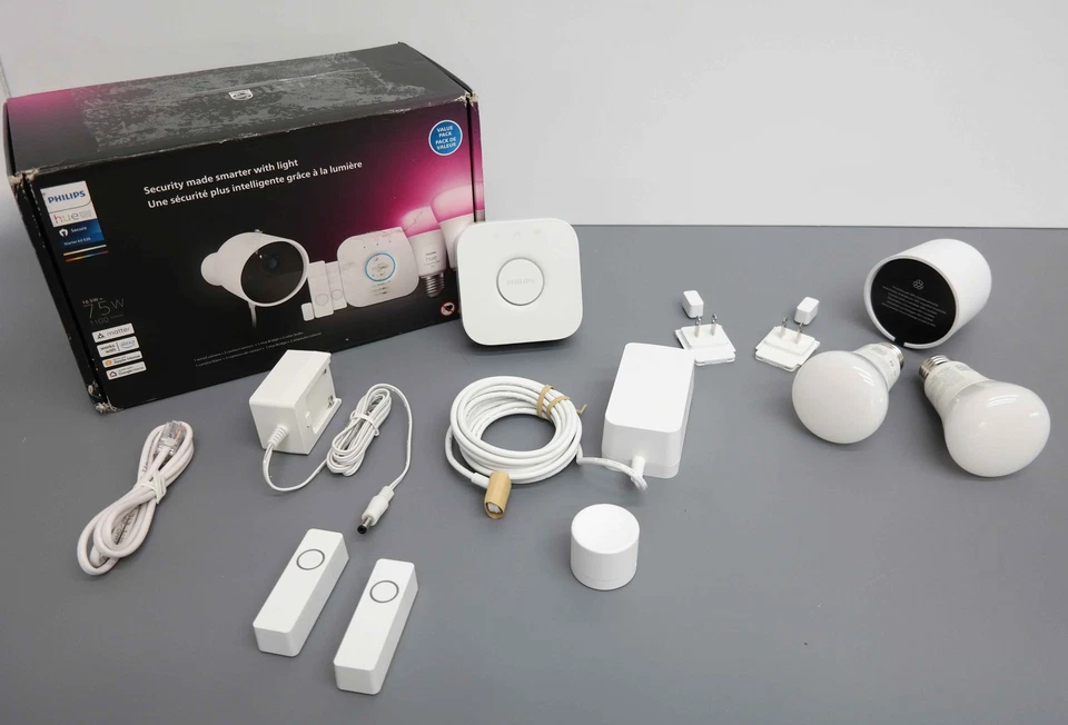 Philips Hue 583815 Wired Security Camera Set - White - Image 1 of 2