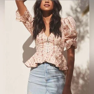 Neu ohne Etikett Revolve Petersyn Mimi Reißverschluss Schößchen Top beige pink Gr. Small Landhaus viktorianisch - Bild 1 von 16