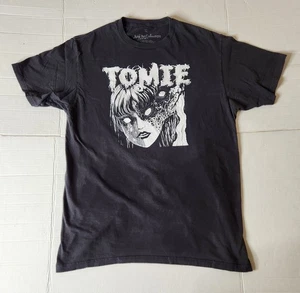 Junji Ito Collection Tomie Title Face schwarzes kurzärmliges T-Shirt Größe L - Bild 1 von 8