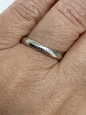 Benchmark 14k White Gold Dome Comfort-Fit Wedding Ring sz 7.5 3g - Image 1 of 4