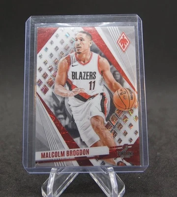 2023-24 Panini Phoenix White Lazer Phoenix /150 Malcolm Brogdon #40 - Image 1 of 2