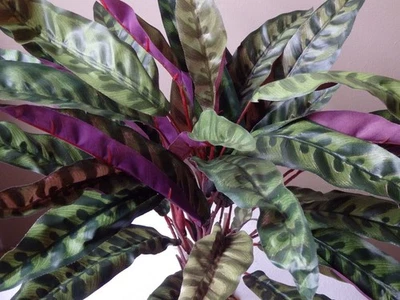 Centro de mesa de seda 16x18" XL PAVO REAL verde-manchado y púrpura sombra Goldfish & Bett Foto 1 de 4