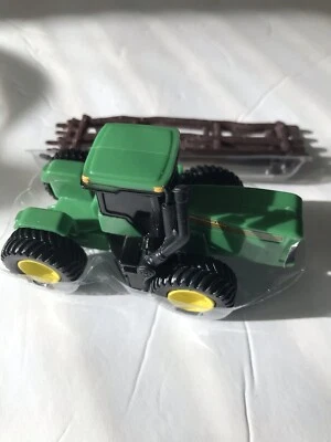 Topper de pastel John Deere. Foto 1 de 3