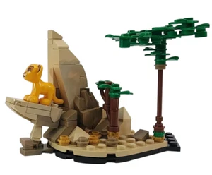 LEGO Disney The Lion King Simba Scene Minifigure / Magic of Disney 21352 - Picture 1 of 2