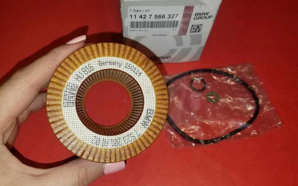 Kit Filtro Aceite BMW E90 128i 325i 435i 328i 335i 330i 525i 535i 640i GENUINO Foto 1 de 4