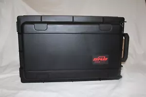 SKB - 1SKB-ISF2U Custodia rack volantini da studio stampata a iniezione 2 RU - Foto 1 di 8