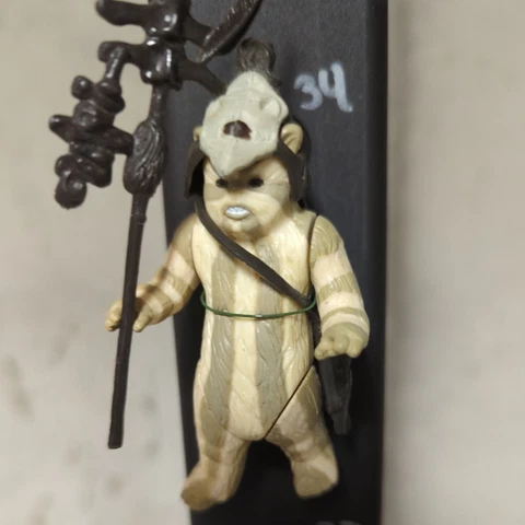 Vintage Star Wars Logray complete Ewok action figure complete Cover
