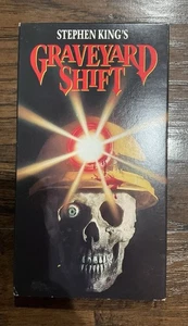 Stephen King's Graveyard Shift (1990) VHS, Paramount Pictures NEU - Bild 1 von 3