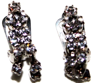 Modeschmuck Ohrclips mit Strasssteinen 3cm lang 5mm breit guter Zustand - Bild 1 von 1