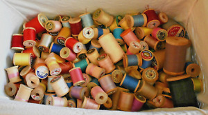 LOT of 228 Vintage Wood Threaded Spools Multicolor