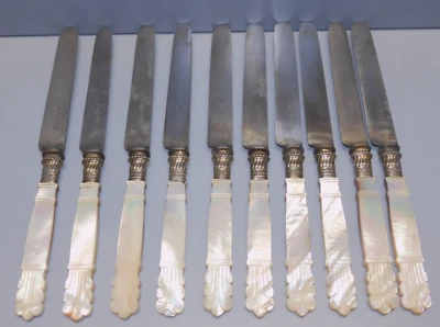 -10 COUTEAUX MANCHES NACRE LAMES GRAVEES CARDEILHAC à PARIS + LEGION    D - Photo 1/4