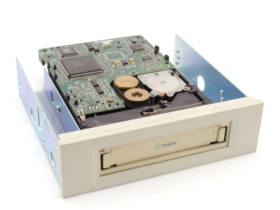 Seagate Hornet STT320000N 50-Pin SCSI Travan Tape Drive TC3100-022 - Image 1 of 1