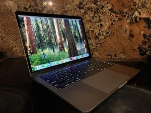 Apple MacBook Pro 13" 2019 Touch Bar, A1989, i7 2.8GHz, 16GB RAM, 1TB SSD - Picture 1 of 6