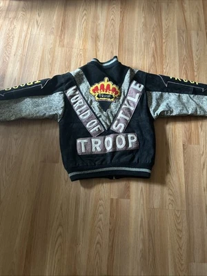 Troop World Of Style 80 年代复古嘻哈说唱文化男式 Med — 第 1/4 张图片