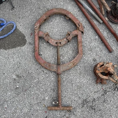 Reed H-12 ( H 12 ) Four Wheel Hinged Pipe Cutter 8-12" - Image 1 of 4