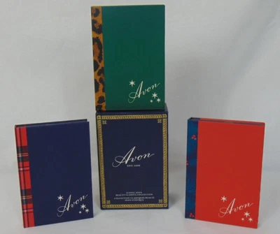 AVON ICONIC BEAUTY CLASSIC COLLECTION 24 EYES SHADOWS 4 BLUSHES MAKEUP KIT SET - Image 1 of 4