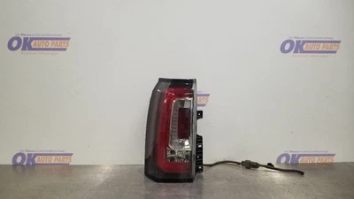 19 GMC YUKON DENALI XL LÁMPARA TRASERA MONTAJE LUZ CONDUCTOR IZQUIERDO Foto 1 de 4