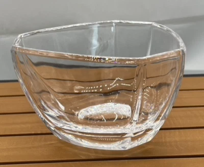 Cuenco de cristal hexagonal de 6 paneles Tiffany & Co de colección hecho en Italia Foto 1 de 4