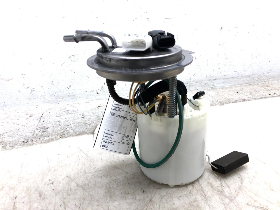 2017-2020 CADILLAC ESCALADE ESV 6.2L TANK MOUNTED FUEL PUMP *95K MILES* 13513338 - Image 1 of 4