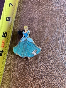 Pin de Disney Princesas Cenicienta 2005 38993 DLRP - Imagen 1 de 3