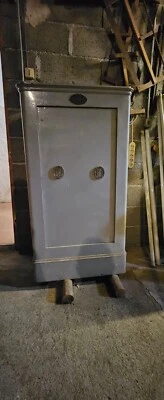 coffre fort ancien LEQUEUE - Photo 1/3