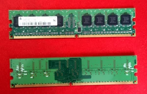 Qimonda 2x512MB RAM HYS64T64000HU-3.7A - Picture 1 of 2